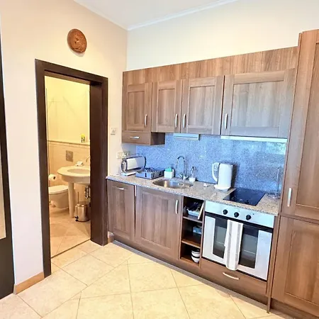 Beautiful With Terrace In Thracian Cliffs Apartmán Bozhurets