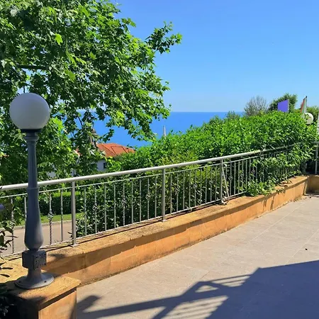 Beautiful With Terrace In Thracian Cliffs Bozhurets