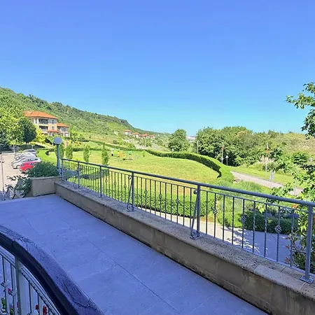 شقة Beautiful With Terrace In Thracian Cliffs *