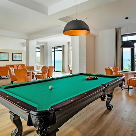 Beautiful With Terrace In Thracian Cliffs Apartmán